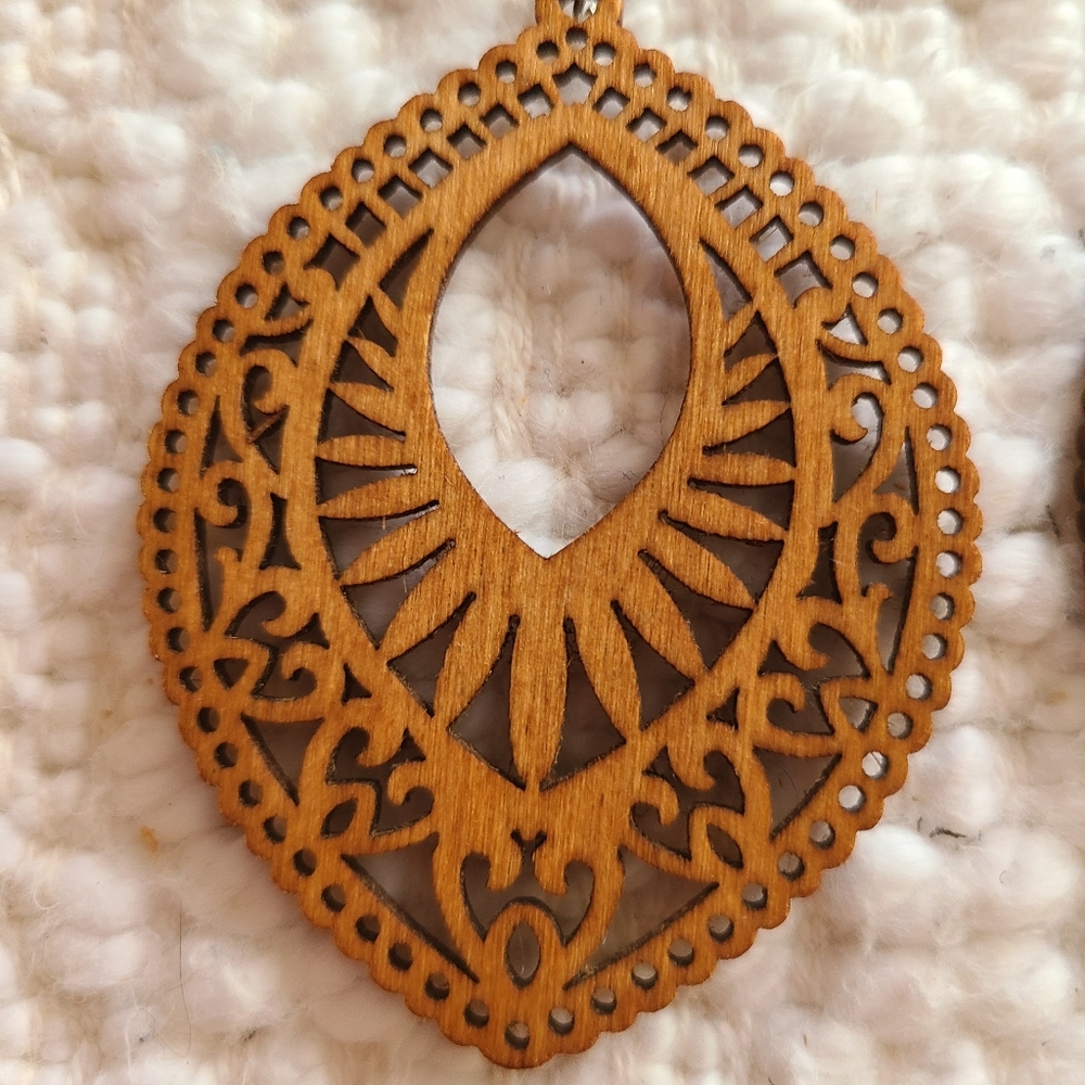 Boho Wood Cutout Marquis Earrings NWT - Picture 2 of 6